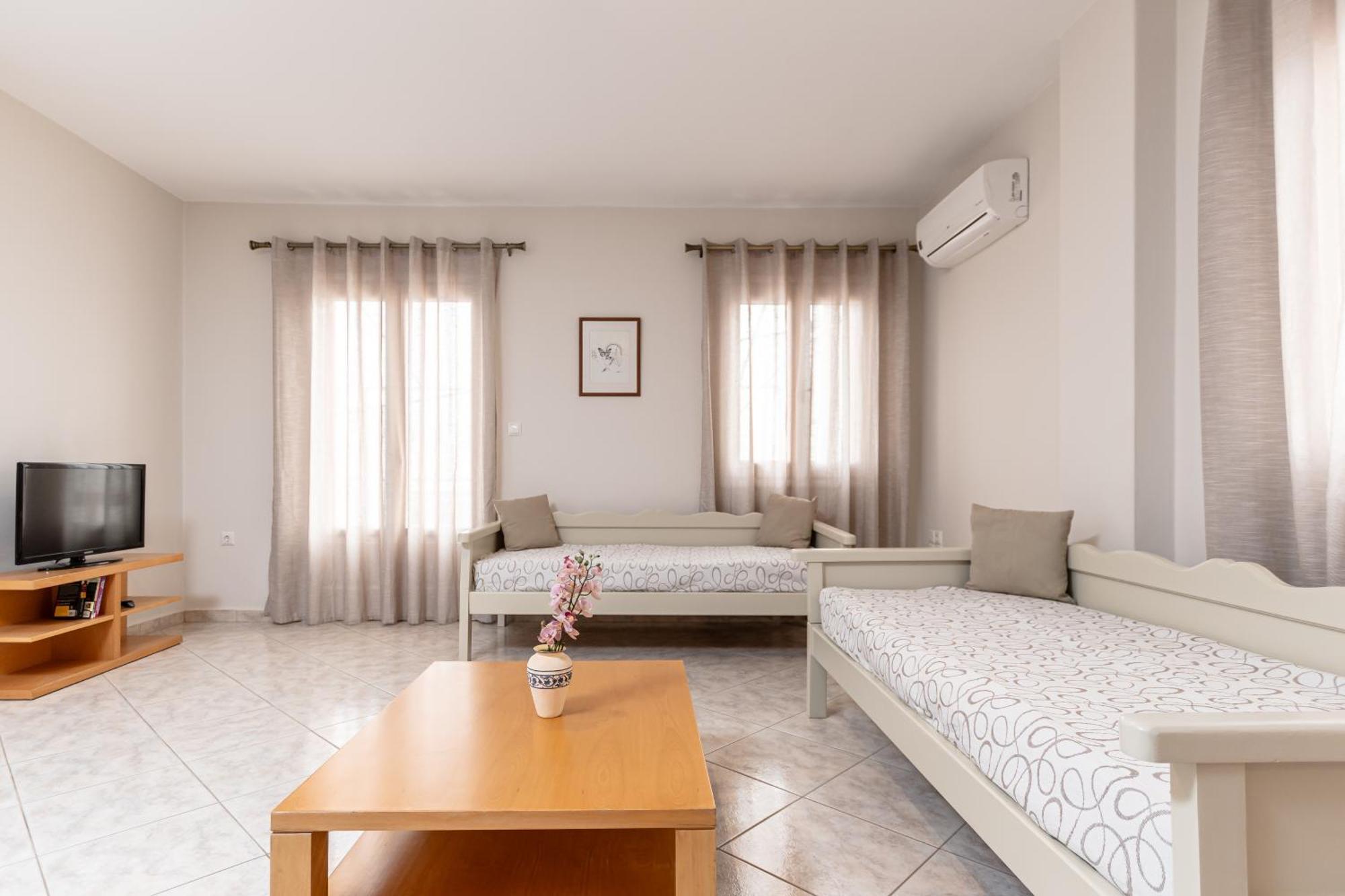 Optasia Naxos Center 2 Bedroom New Apartment Naxos City Εξωτερικό φωτογραφία